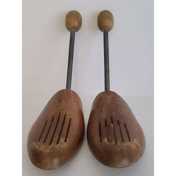 Vintage Wooden Shoe Stretchers Size 9.5-10 US Left And Right - Picture 2 of 5